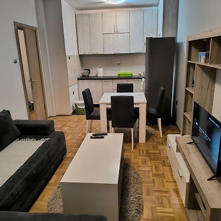 Oaza Mira + Free Parking Apartment Novi Sad Exterior foto