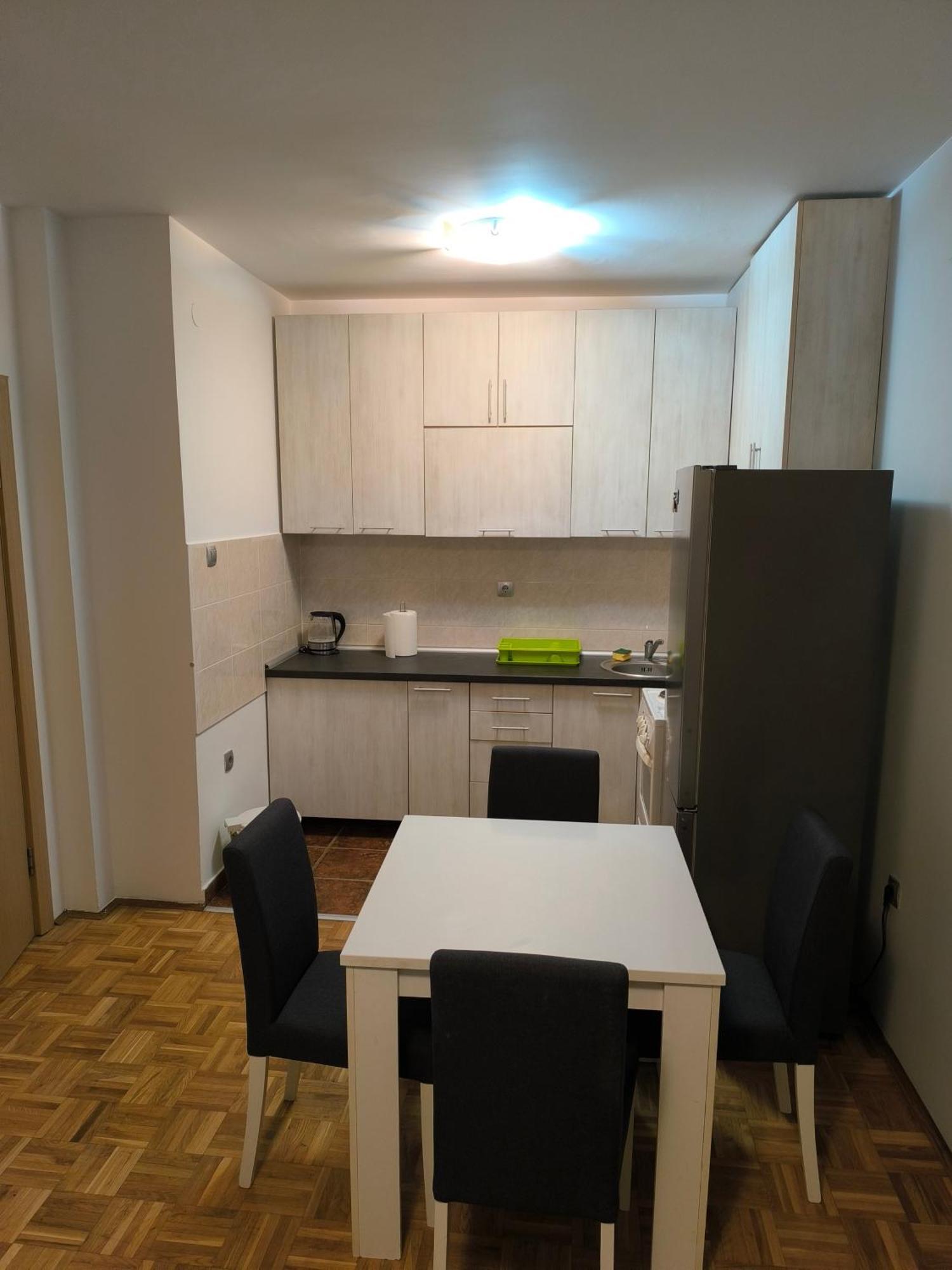 Oaza Mira + Free Parking Apartment Novi Sad Exterior foto
